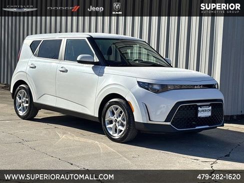 Used 2025 Kia Soul S image 1