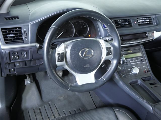 Used 2013 Lexus CT 200h w/ Seat Comfort Pkg FWD image 21