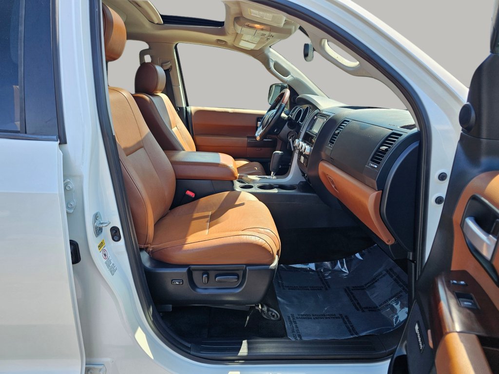 Used 2016 Toyota Sequoia Platinum AWD/4WD image 50