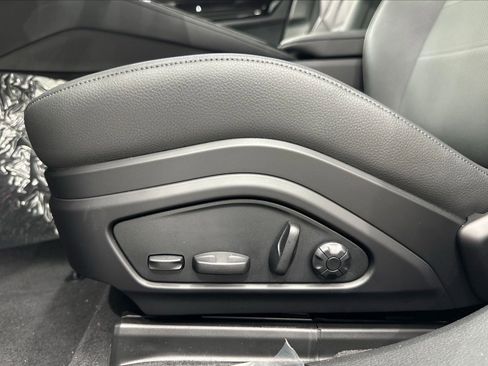 Certified 2024 Porsche Panamera 4 image 26