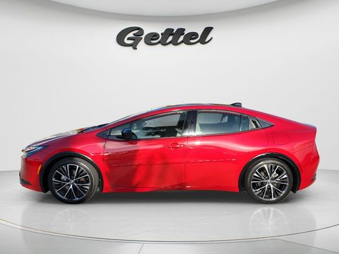 Certified 2024 Toyota Prius XLE AWD/4WD image 8