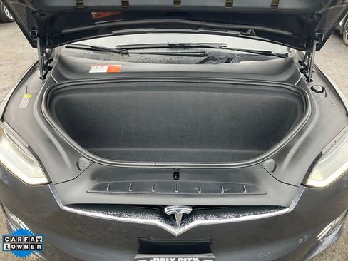 Used 2018 Tesla Model X 100D image 11