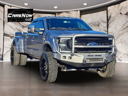 Used 2022 Ford F450 Platinum w/ FX4 Off-Road Package image 1