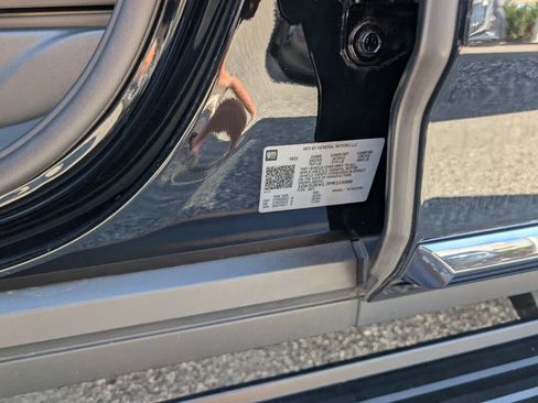 Certified 2023 GMC Yukon Denali Ultimate AWD/4WD image 21