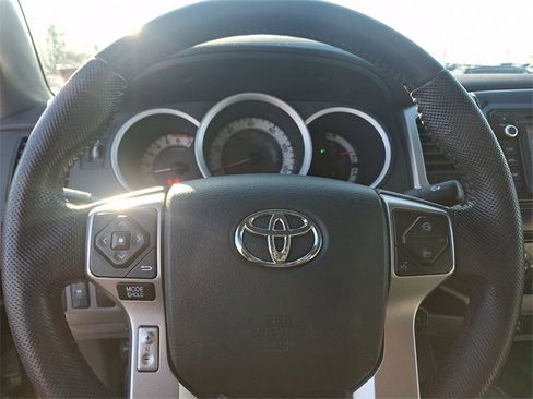Used 2015 Toyota Tacoma PreRunner w/ TRD Sport Package image 16
