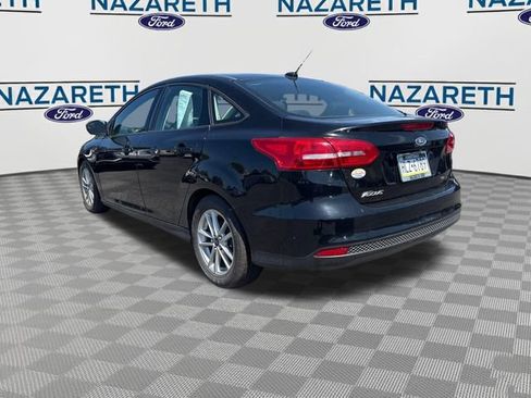 Used 2016 Ford Focus SE w/ SE Cold Weather Package FWD image 5
