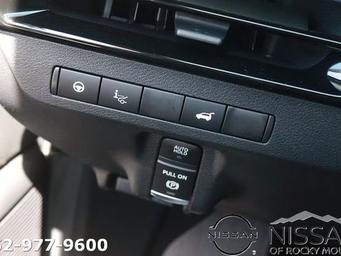 New 2026 Nissan Murano Platinum AWD/4WD image 18
