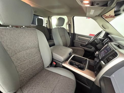 Used 2018 RAM 1500 Big Horn AWD/4WD image 36