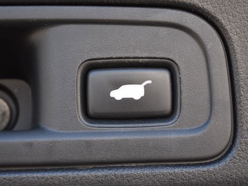 Used 2018 Honda Pilot Touring image 19