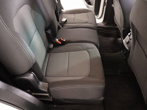 Used 2017 Ford Explorer XLT image 14