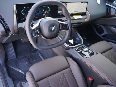 Used 2025 BMW X3 xDrive30i w/ Premium Package image 12