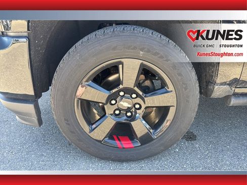 Used 2018 Chevrolet Silverado 1500 LTZ Z71 w/ Redline Edition AWD/4WD image 15