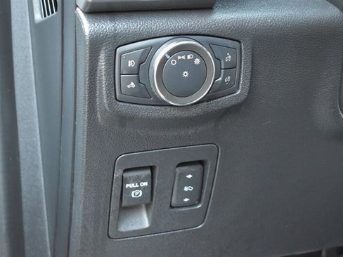 Used 2020 Ford F150 XLT w/ Equipment Group 302A Luxury AWD/4WD image 16