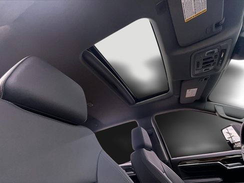 Used 2024 Chevrolet Silverado 2500 LT w/ All Star Edition image 23