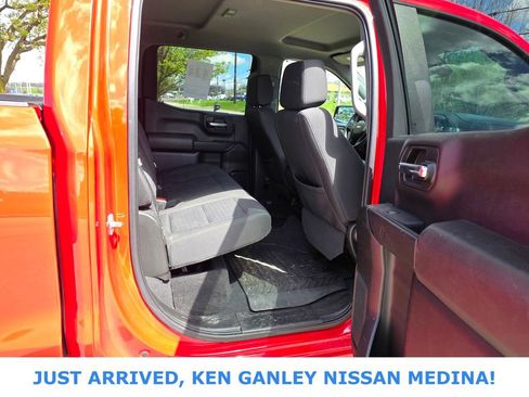 Used 2023 Chevrolet Silverado 1500 Custom image 18