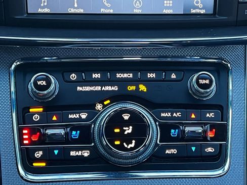 Used 2017 Lincoln Continental Black Label w/ Rear-seat Package image 32