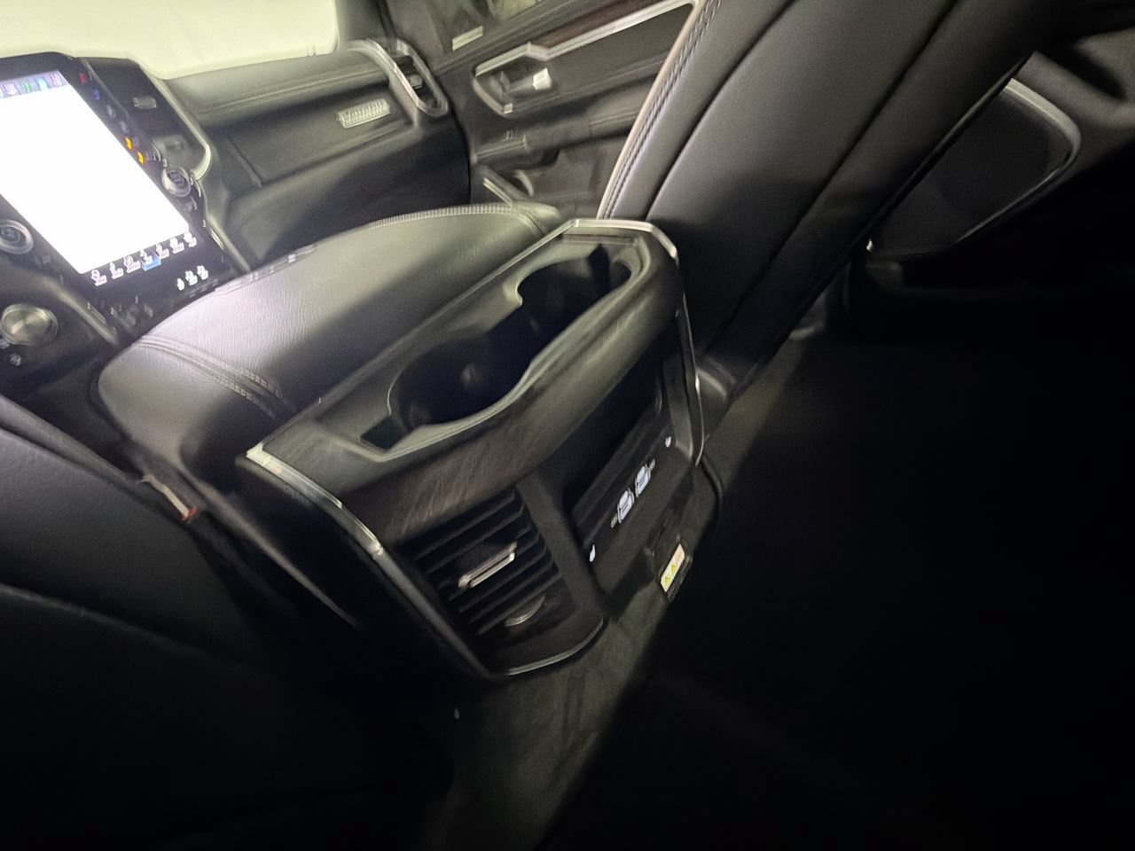 Used 2025 RAM 1500 Laramie w/ Sport Appearance Package AWD/4WD image 21