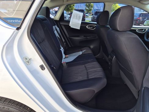 Used 2018 Nissan Sentra SV FWD image 30