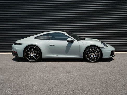 Used 2025 Porsche 911 Carrera S RWD image 23