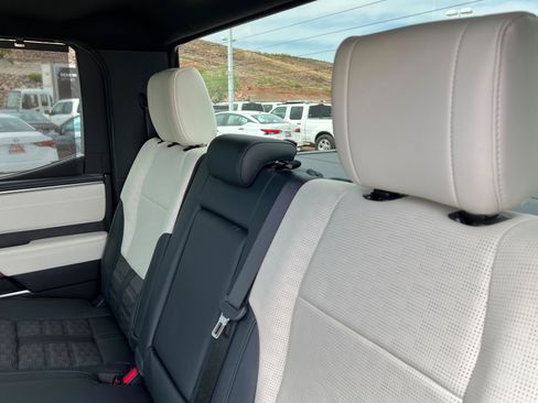 Used 2024 Toyota Tundra Capstone AWD/4WD image 21