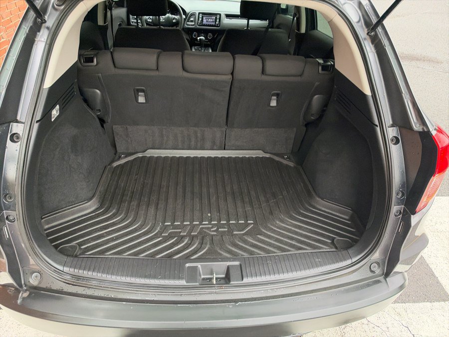 Used 2017 Honda HR-V LX image 34