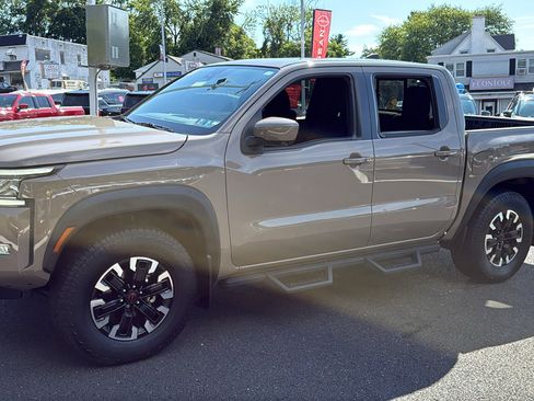 Certified 2023 Nissan Frontier PRO-4X w/ Pro Convenience Package AWD/4WD image 3