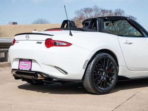 Used 2017 MAZDA MX-5 Miata Club w/ Brembo/BBS Package image 44