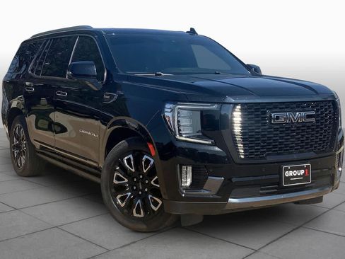 Used 2023 GMC Yukon Denali Ultimate w/ LPO, Floor Liner Package AWD/4WD image 3