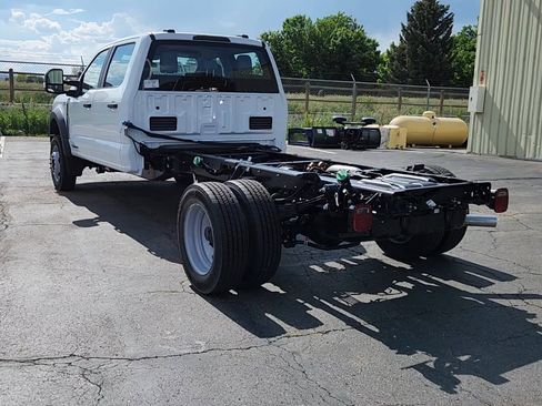 New 2025 Ford F550 4x4 Crew Cab image 7