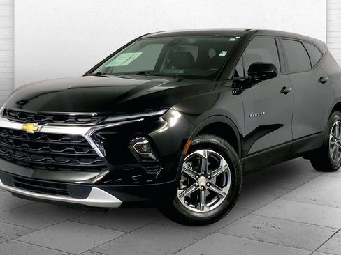 Used 2025 Chevrolet Blazer LT AWD/4WD image 12