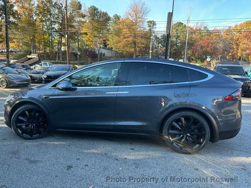 Used 2019 Tesla Model X image 7