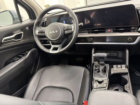 Used 2025 Kia Sportage EX w/ Premium Package FWD image 27