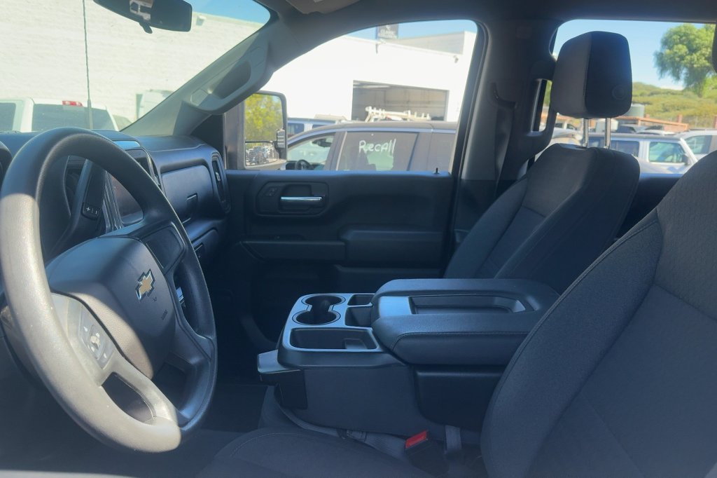 Used 2022 Chevrolet Silverado 2500 Custom w/ Gooseneck/5TH Wheel Package AWD/4WD image 11