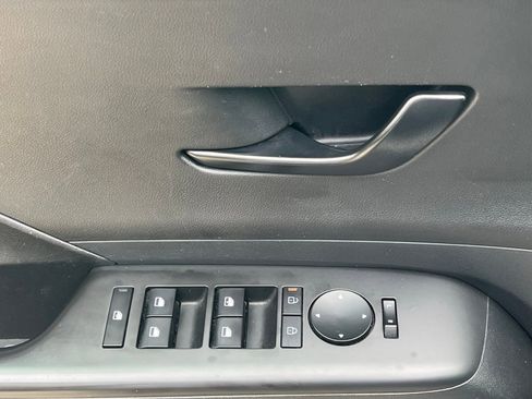 Used 2024 Hyundai Kona SEL FWD image 23