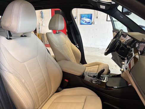 Used 2019 BMW X3 xDrive30i w/ Premium Package AWD/4WD image 23