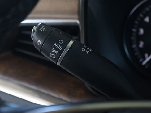 Used 2022 Cadillac XT5 Premium Luxury w/ Platinum Package image 19