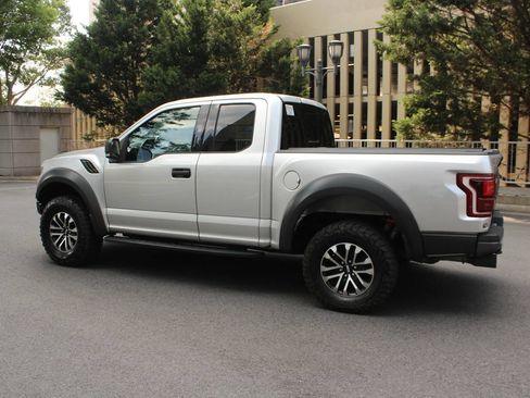 Used 2019 Ford F150 Raptor w/ Equipment Group 801A Mid AWD/4WD image 9