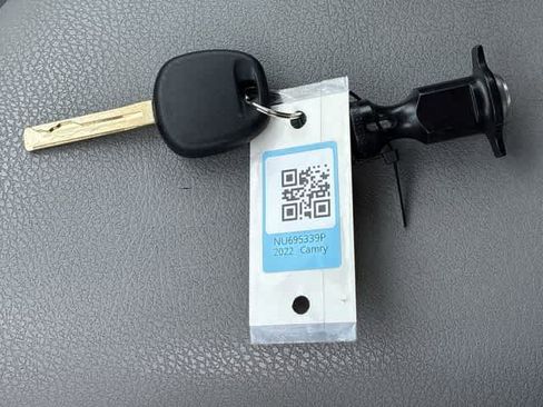 Used 2022 Toyota Camry LE FWD image 36