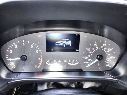 Used 2022 Ford Escape SE image 15