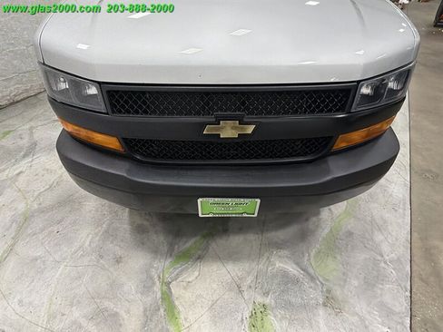 Used 2020 Chevrolet Express 2500 LS w/ Driver Convenience Package RWD image 12