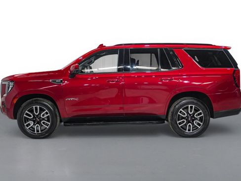 Used 2021 GMC Yukon AT4 w/ Rear Media and Nav Package AWD/4WD image 9