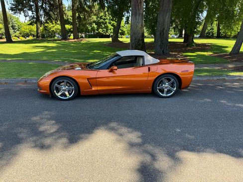 Used 2008 Chevrolet Corvette Convertible RWD image 3