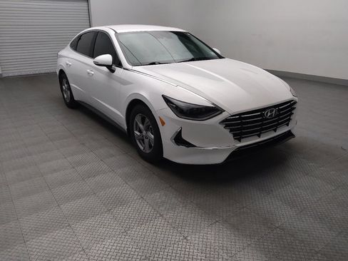 Used 2023 Hyundai Sonata SE w/ Preferred Accessory Package FWD image 13