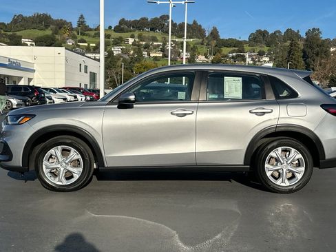 Used 2025 Honda HR-V LX image 5