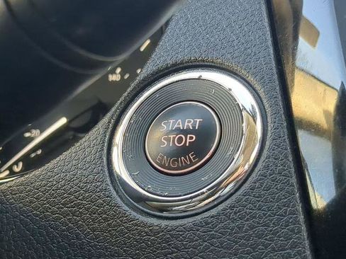 Certified 2020 Nissan Rogue Sport SV FWD image 26