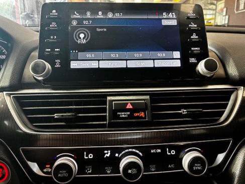 Used 2021 Honda Accord Sport image 19