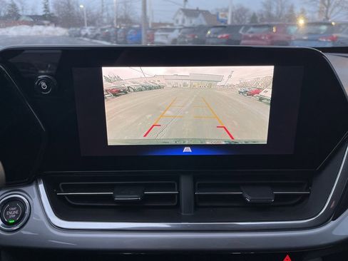 Used 2024 Chevrolet Trax LT w/ Driver Confidence Package image 21