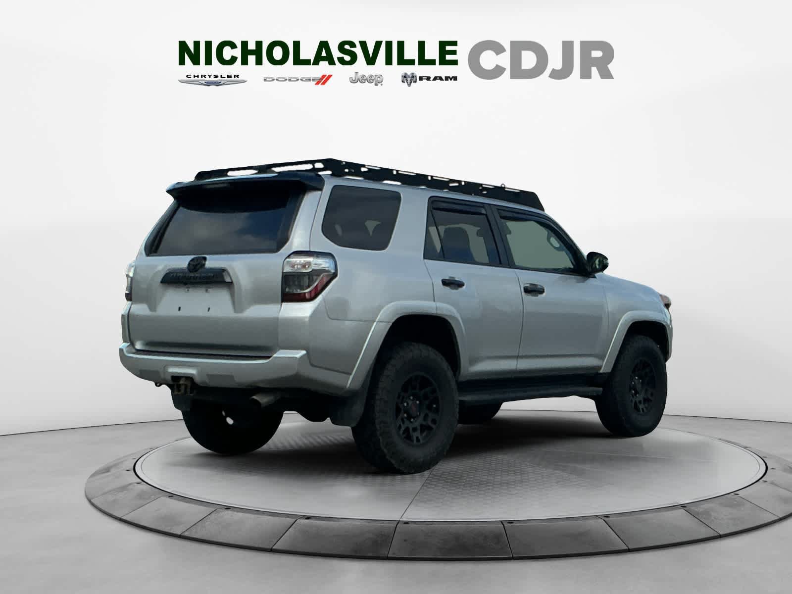 Used 2021 Toyota 4Runner Venture w/ Moonroof Package AWD/4WD image 5