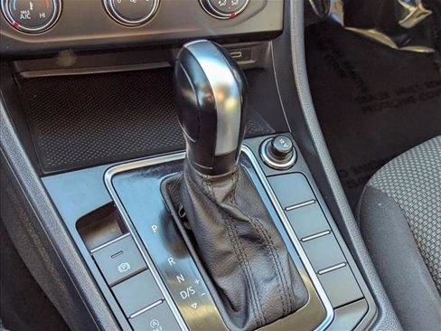 Used 2021 Volkswagen Jetta S image 12