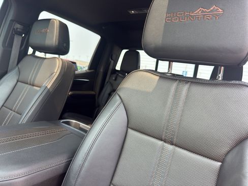 Certified 2024 Chevrolet Silverado 1500 High Country w/ Technology Package AWD/4WD image 28